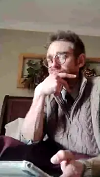 MaxSpadeErotica online show from April 5, 2026, 4:57 pm