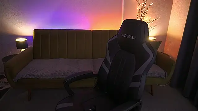 Snapshot of JeysyPotter chatting on October 9, 2025, 3:56 pm JeysyPotter online show from October 9, 2025, 3:56 pm