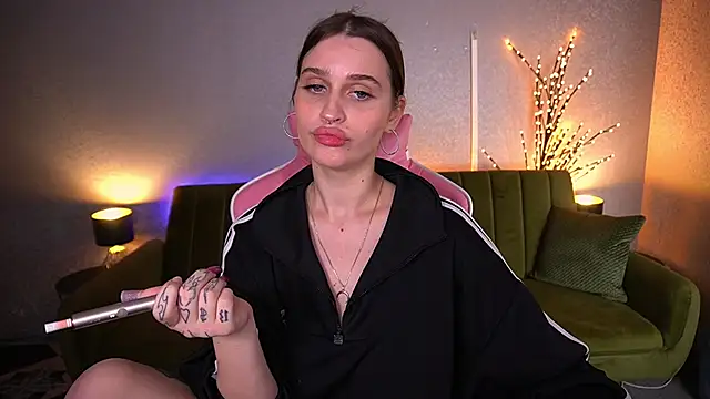 Snapshot of JeysyPotter chatting on September 10, 2025, 7:29 am JeysyPotter online show from September 10, 2025, 7:29 am