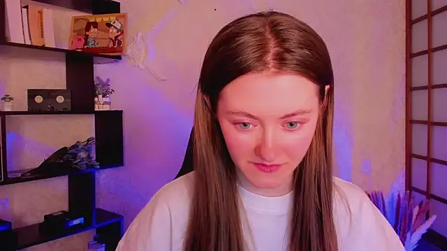 Snapshot of KateCuddle chatting on January 14, 2025, 1:58 am KateCuddle online show from January 14, 2025, 1:58 am