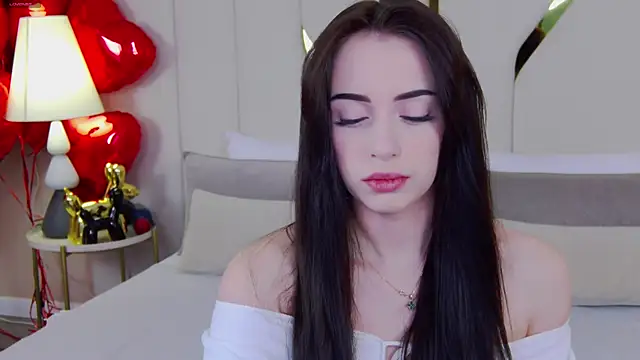 Snapshot of Betty_Bridge chatting on February 9, 2026, 5:27 am Betty Bridge online show from February 9, 2026, 5:27 am