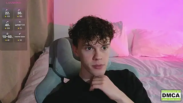 cute thomas online show from March 3, 2026, 6:26 pm