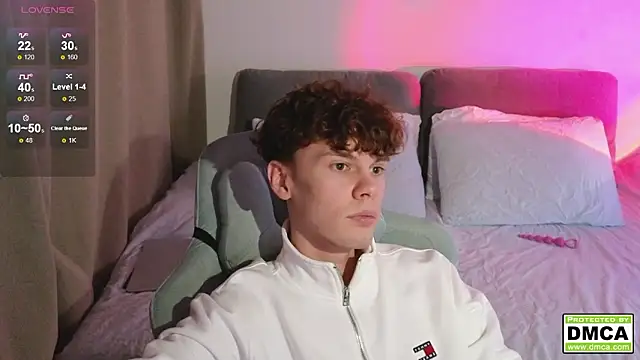 cute thomas online show from February 19, 2026, 3:53 pm