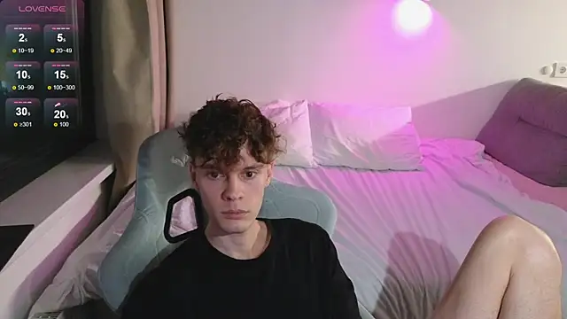 Snapshot of cute_thomas chatting on July 22, 2026, 8:11 pm cute thomas online show from July 22, 2026, 8:11 pm