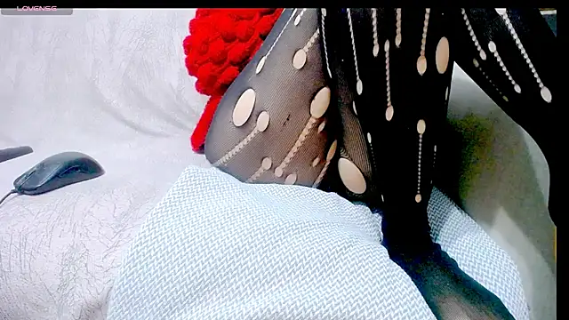 AmazingBitch online show from October 14, 2025, 7:03 pm