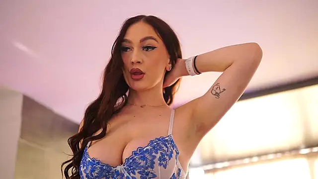 HotSkinnyX online show from December 4, 2025, 10:25 am