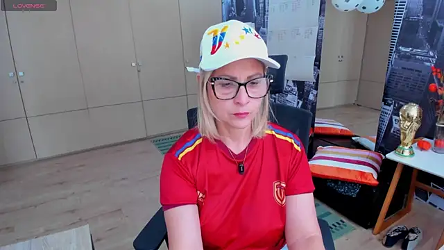 Snapshot of jane_turner chatting on June 29, 2026, 1:44 pm jane turner online show from June 29, 2026, 1:44 pm