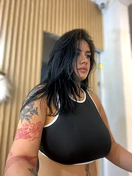 clarachanelricek online show from October 15, 2025, 7:33 pm