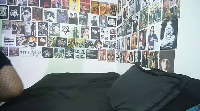 Snapshot of BonnieStardust chatting on March 2, 2025, 6:46 pm BonnieStardust online show from March 2, 2025, 6:46 pm