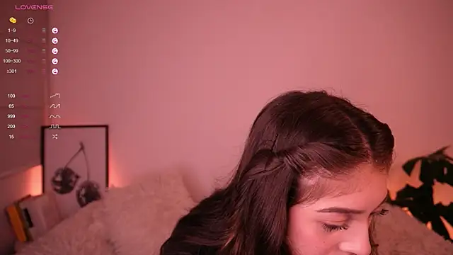 Snapshot of annie24_evans chatting on January 22, 2025, 1:31 am annie24 evans online show from January 22, 2025, 1:31 am