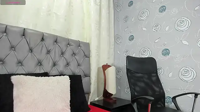 luna evaa online show from January 14, 2026, 3:15 pm