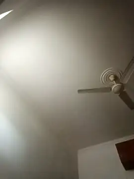 Snapshot of Lent_Medium chatting on February 9, 2026, 8:01 am Lent Medium online show from February 9, 2026, 8:01 am