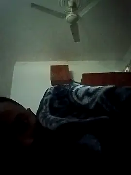 Snapshot of Lent_Medium chatting on February 6, 2026, 2:40 am Lent Medium online show from February 6, 2026, 2:40 am