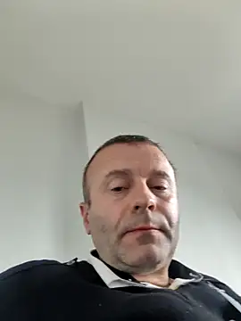 muscularsexy online show from March 31, 2026, 10:06 am