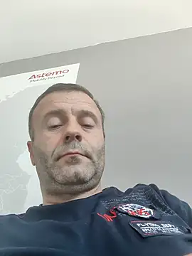 Snapshot of muscularsexy chatting on August 3, 2026, 12:44 pm muscularsexy online show from August 3, 2026, 12:44 pm