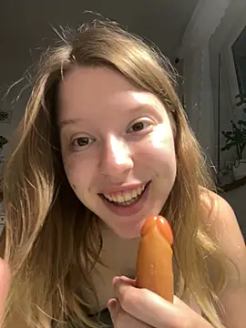 kimczii online show from June 1, 2026, 10:48 am
