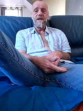 Snapshot of eddouxxx78 chatting on July 28, 2026, 4:50 pm eddouxxx78 online show from July 28, 2026, 4:50 pm