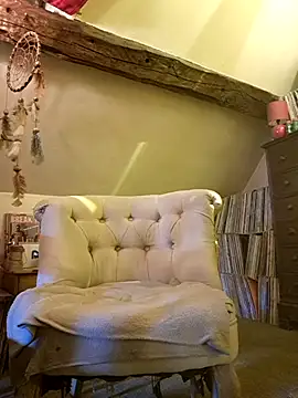 eddouxxx78 online show from April 27, 2026, 10:35 am