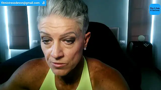 Snapshot of Devon2020 chatting on July 11, 2026, 8:58 am Devon2020 online show from July 11, 2026, 8:58 am