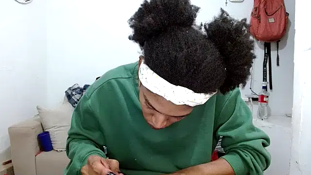 angelamarie1 online show from November 25, 2025, 12:49 pm