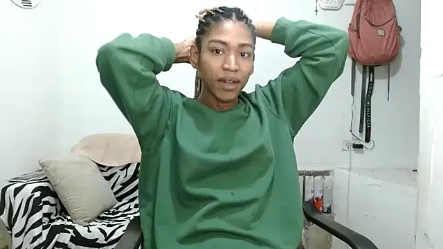 angelamarie1 online show from December 19, 2025, 11:45 am