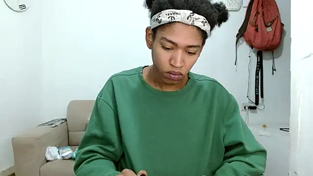 angelamarie1 online show from November 29, 2025, 5:57 pm