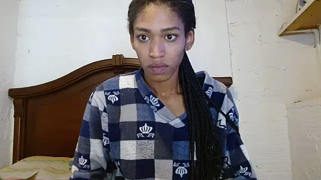 Snapshot of angelamarie1 chatting on July 2, 2026, 12:33 pm angelamarie1 online show from July 2, 2026, 12:33 pm