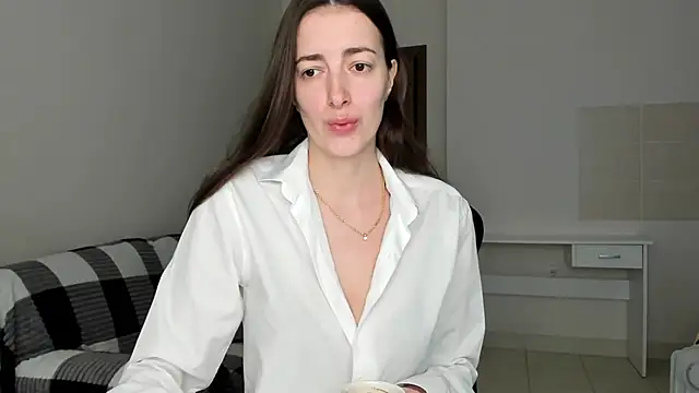 Sabrina Mur online show from October 27, 2025, 7:31 am