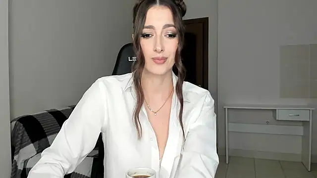 Snapshot of Sabrina_Mur chatting on October 22, 2025, 12:26 pm Sabrina Mur online show from October 22, 2025, 12:26 pm