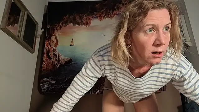 Lola Belgium online show from May 24, 2026, 6:13 am