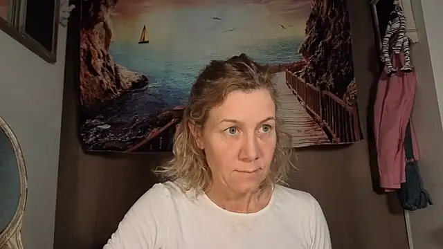 Lola Belgium online show from May 30, 2026, 5:36 am
