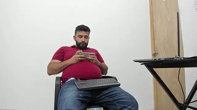 isearchcompany online show from November 2, 2025, 5:40 pm