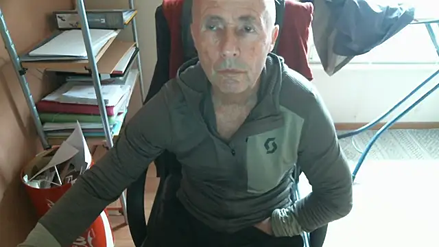 olibrius71 online show from January 10, 2026, 1:06 pm