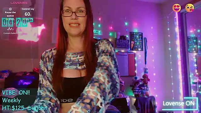 EmmaIsHere online show from December 19, 2025, 11:18 pm