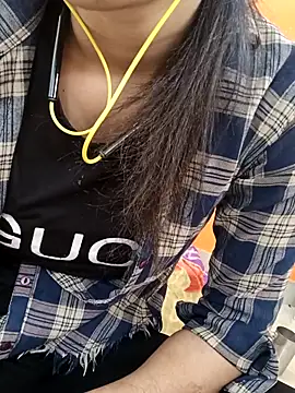 CuteSarikaLIVE online show from February 19, 2026, 3:58 am