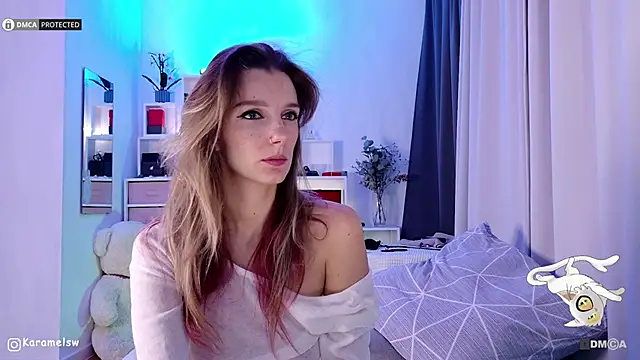 Karamelsw  online show from November 26, 2025, 1:38 am