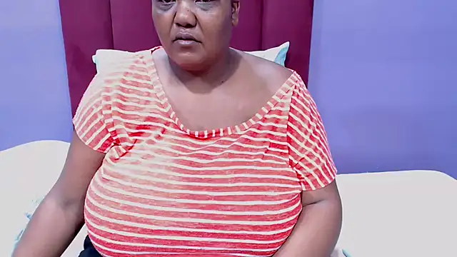 GiantTittts online show from March 7, 2026, 5:40 pm