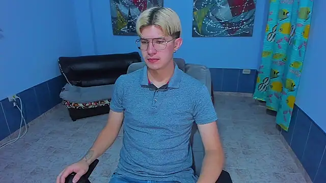 patrik 027 online show from November 28, 2025, 7:25 pm