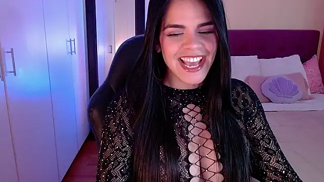 Snapshot of Mafer_Meow chatting on February 28, 2026, 7:13 pm Mafer Meow online show from February 28, 2026, 7:13 pm