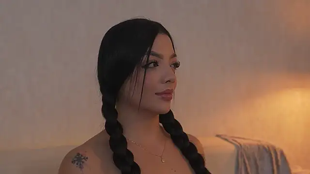 sarah hiill online show from March 20, 2026, 11:06 pm