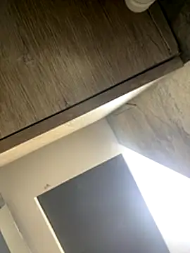 CeliWoods online show from November 3, 2025, 10:08 am