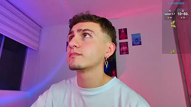 Snapshot of dimitri-bilak chatting on November 13, 2025, 12:47 am dimitri-bilak online show from November 13, 2025, 12:47 am