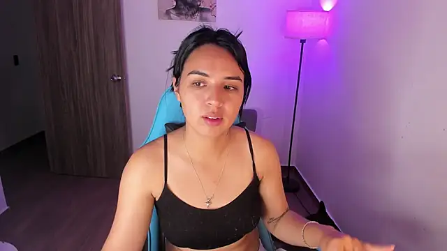 Miss Nicole online show from March 29, 2026, 7:04 pm