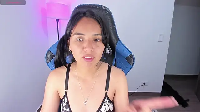 Miss Nicole online show from November 13, 2025, 1:53 am