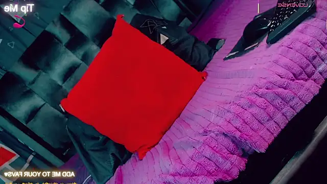 CharlotteBigCock online show from February 7, 2026, 2:14 pm