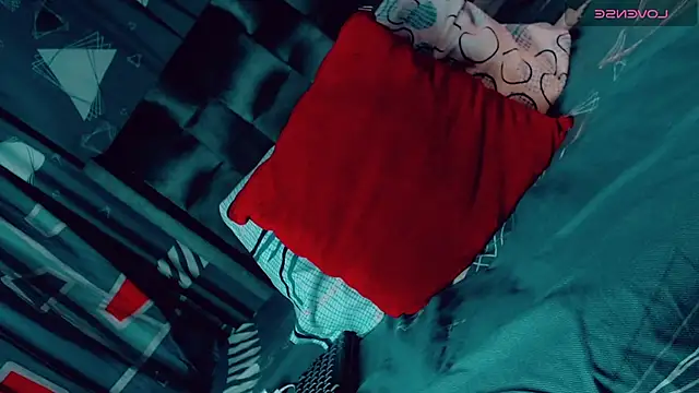 CharlotteBigCock online show from April 24, 2026, 2:19 pm