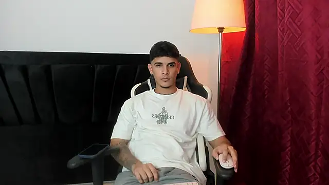 Evan stoner online show from September 25, 2025, 4:07 am