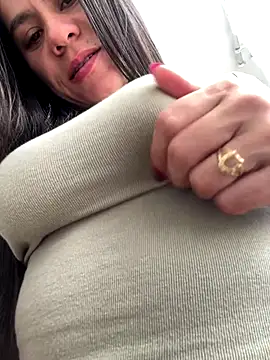 Reggie-Liam online show from October 30, 2025, 7:00 pm