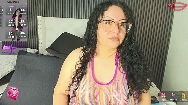 hazel milf online show from April 1, 2026, 12:28 pm