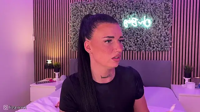 LizaRoxx online show from September 13, 2025, 9:48 pm